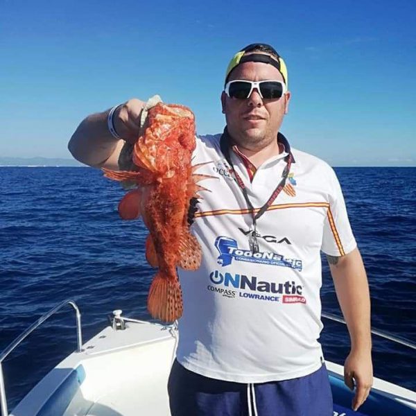 Eduart Rico, delegado de embarcación fondeada